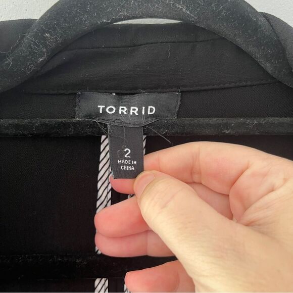 Torrid Black Blazer 3/4 Sleeve Neutral Career Plus Size 2X - Picture 4 of 7